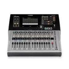 Bàn trộn âm thanh Yamaha TF1